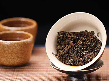 理想华莱黑茶2万8买四单茶合法吗